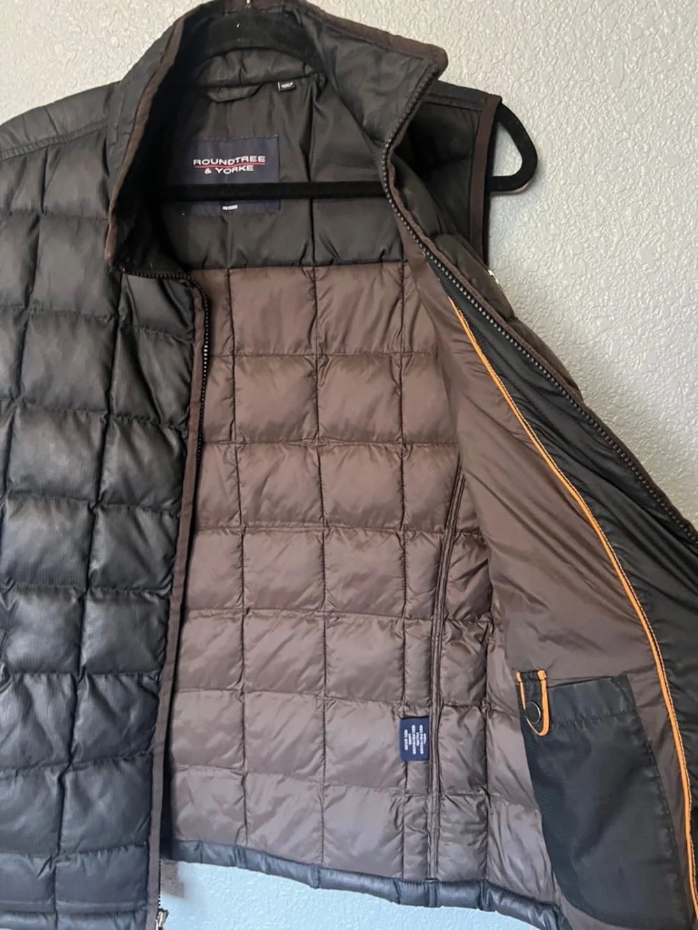 Roundtree & Yorke Mens Medium Puffer Vest Full Zip Lightweight Sleeveless Black